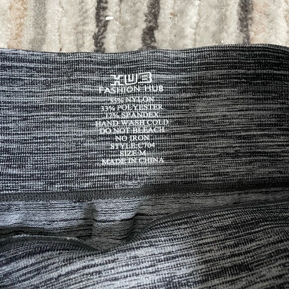 Two pair of ombré workout pants - Picture 3 of 4